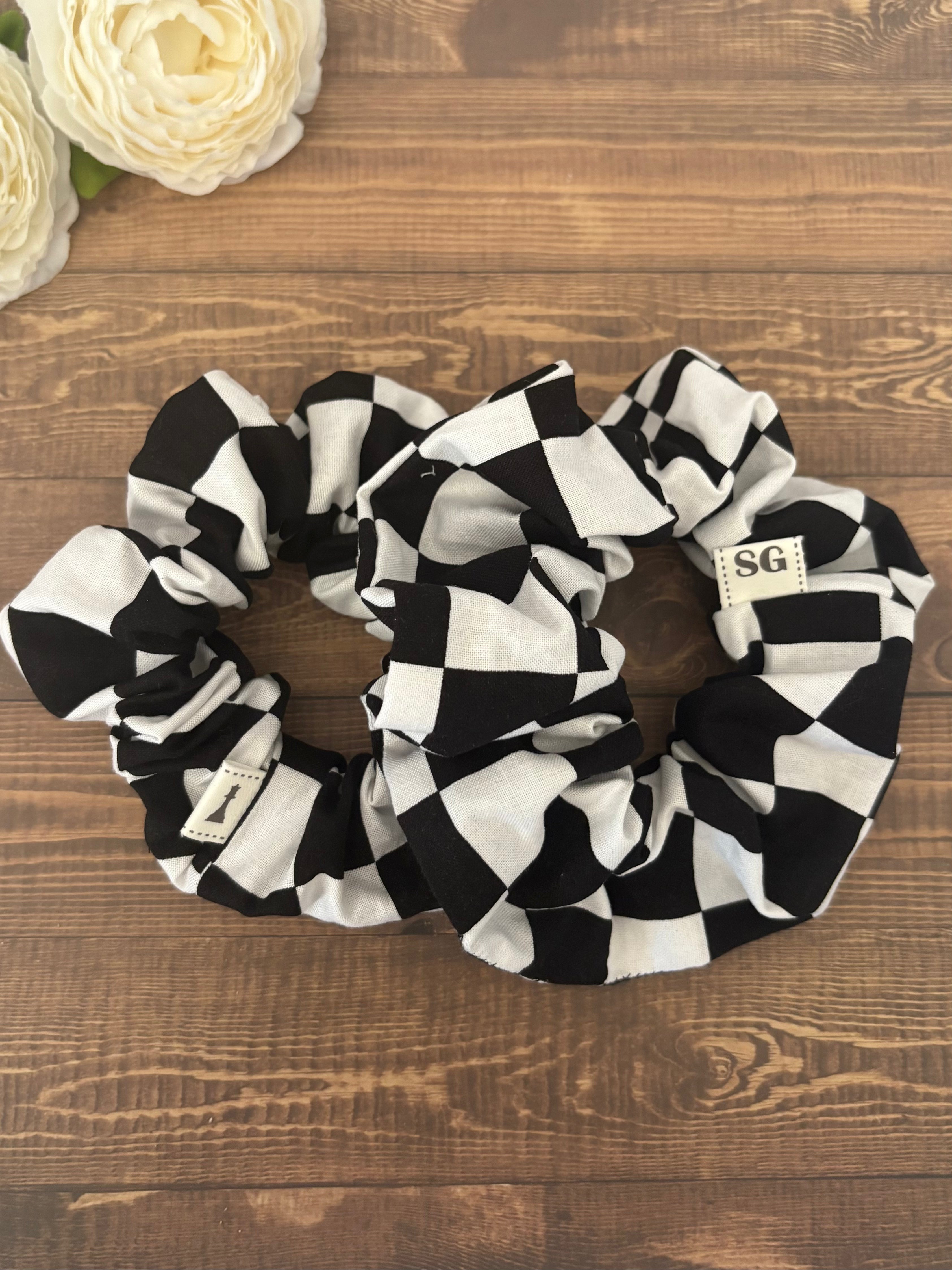 Black and white checkered hair scrunchie