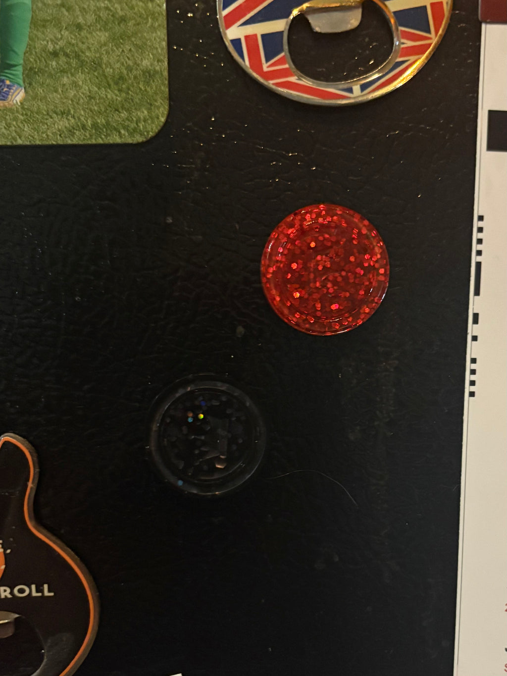 Black & Red Checker magnets