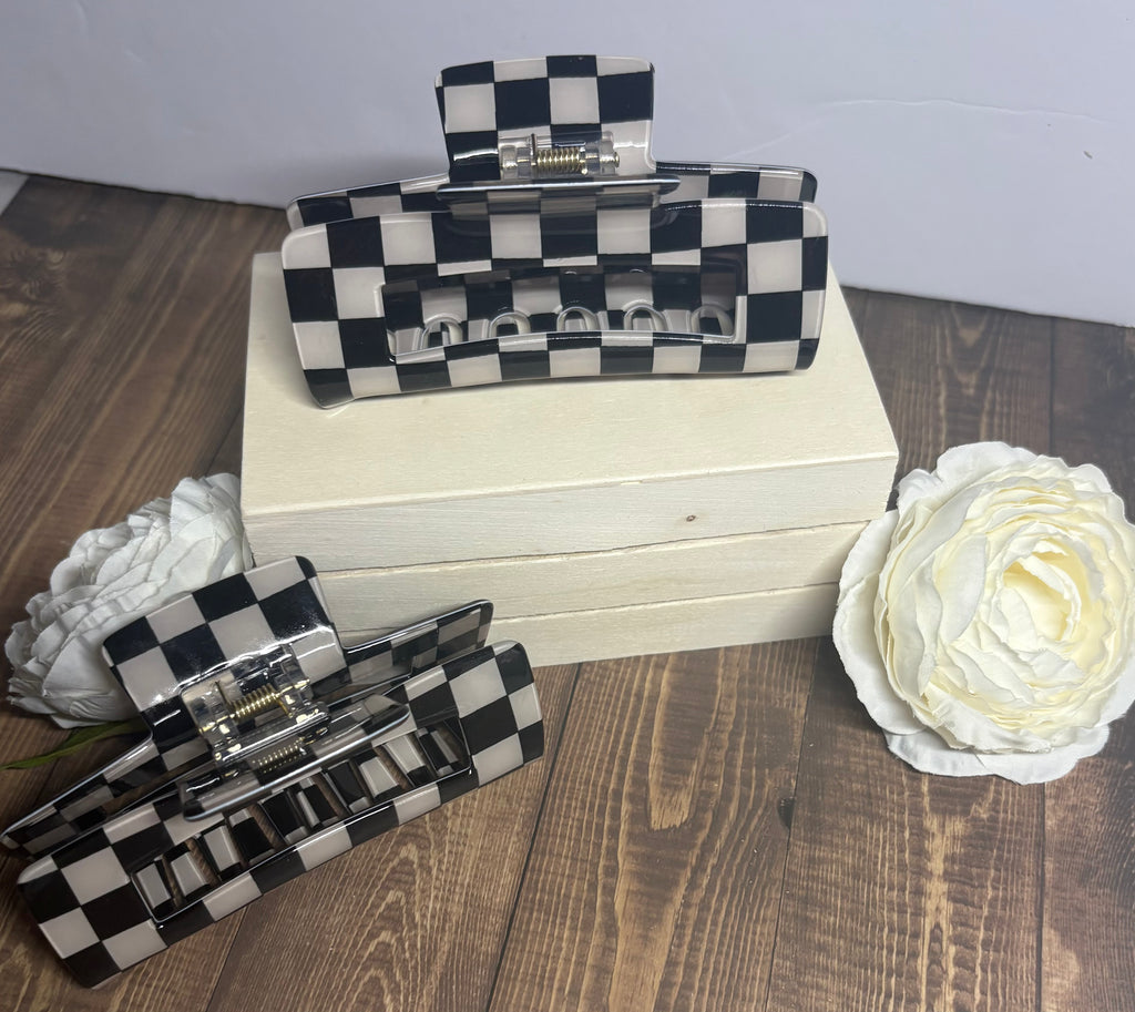 Black and White large, checkered hair claw