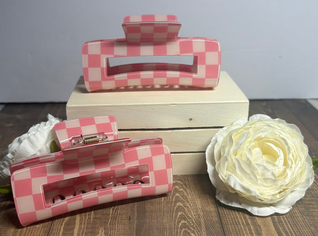Pink and white checkered, large hair claw