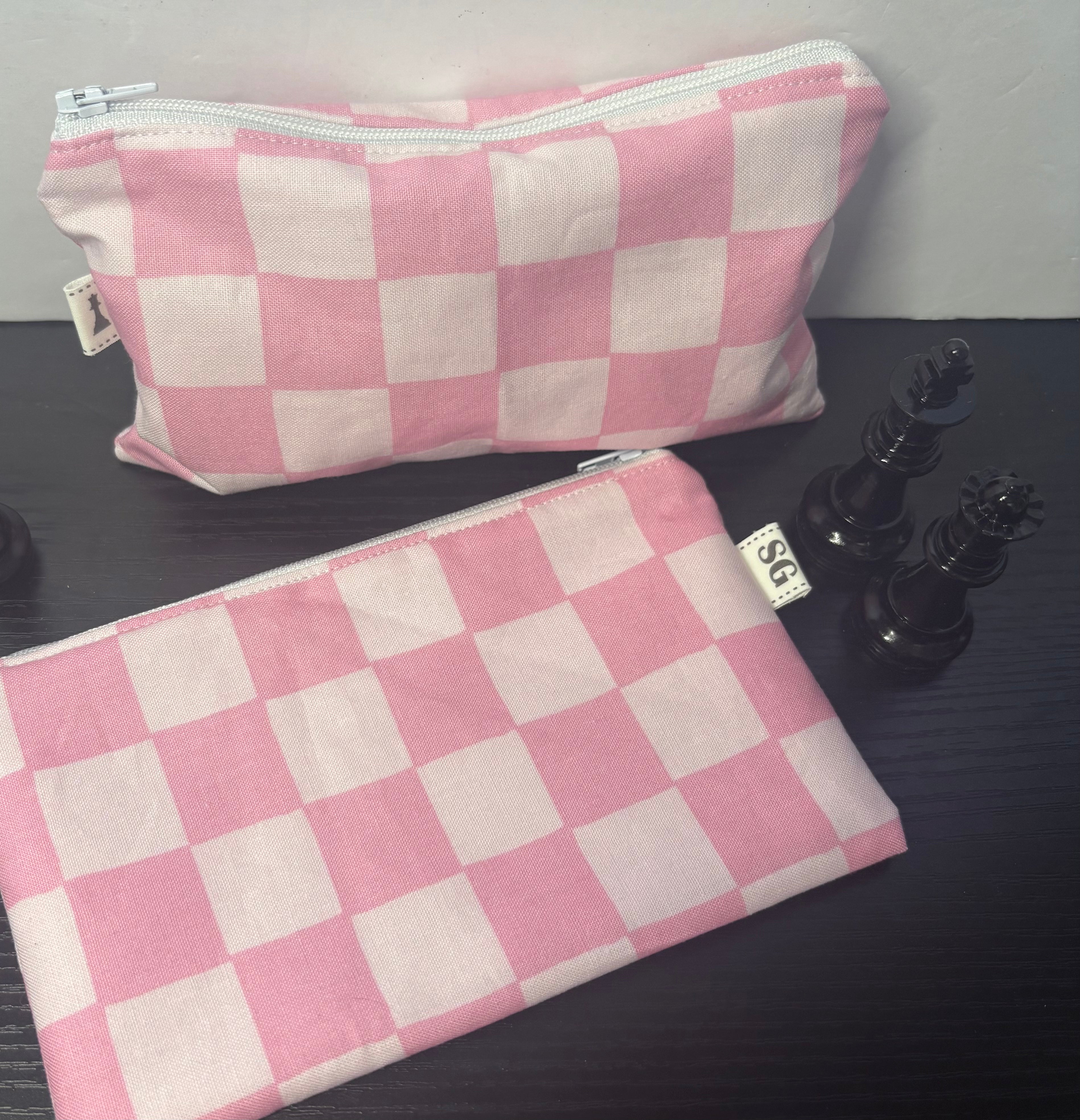 Pink & Pink checkered carrying bag