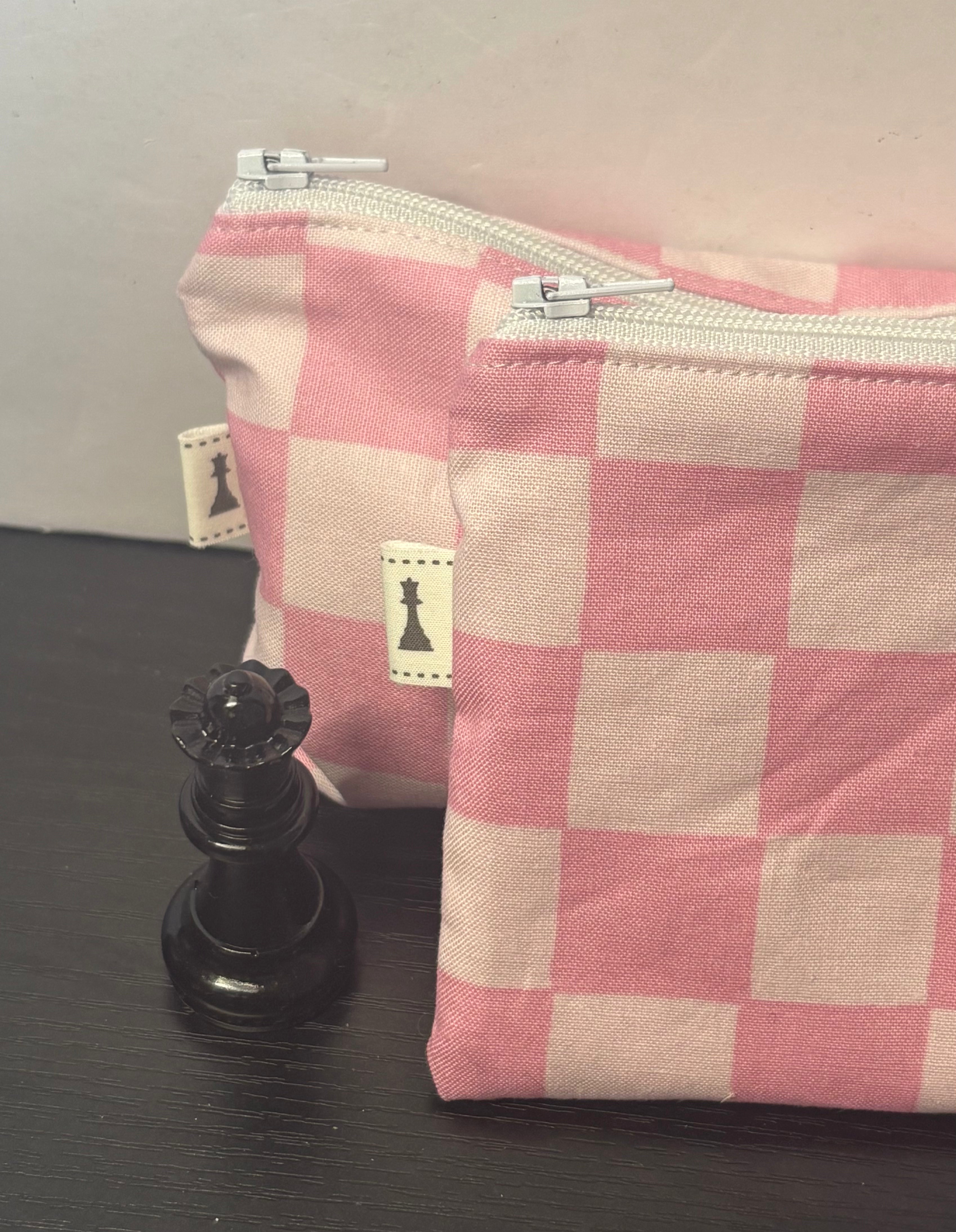 Pink & Pink checkered carrying bag