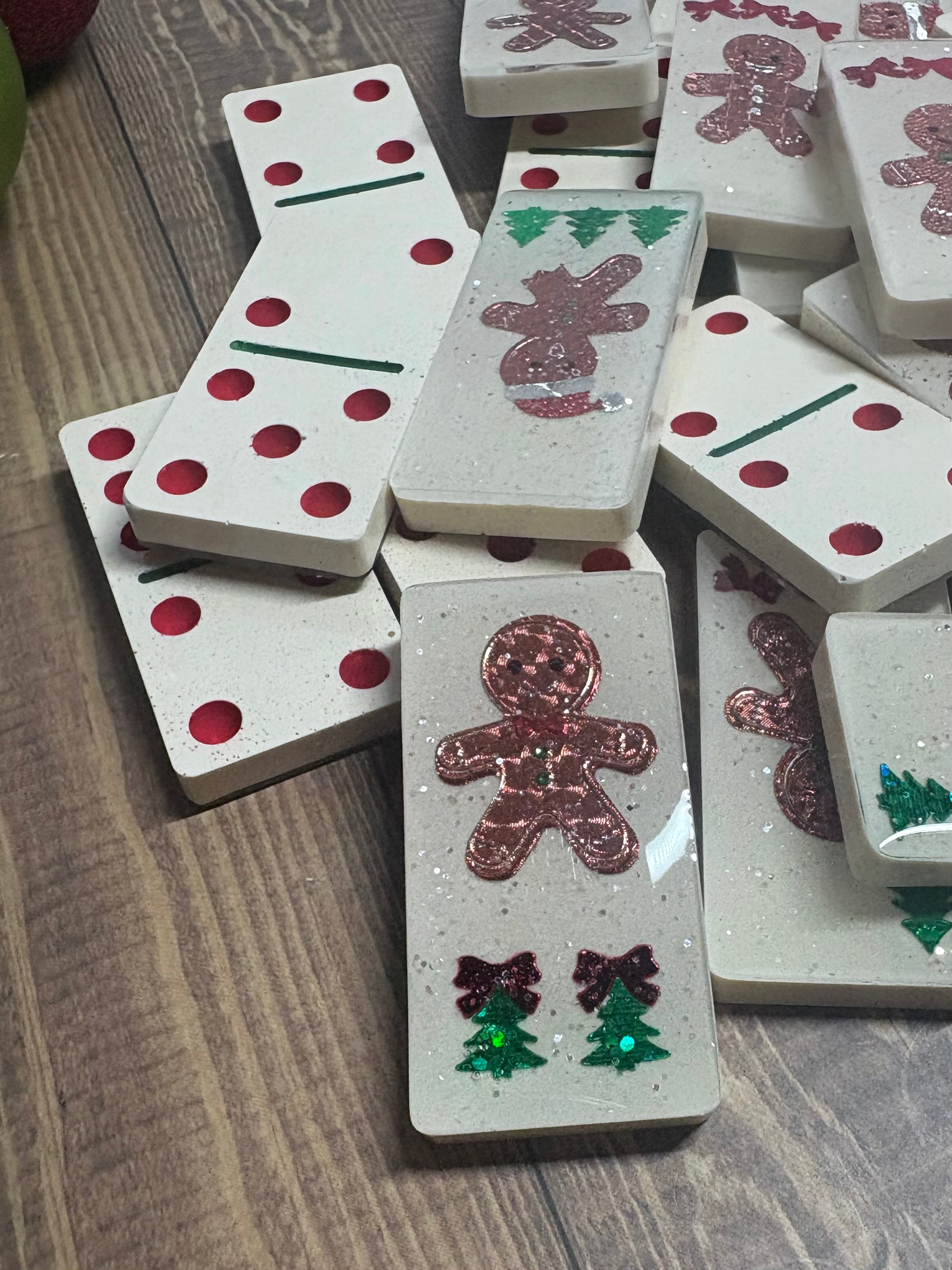 Gingerbread Christmas dominoes