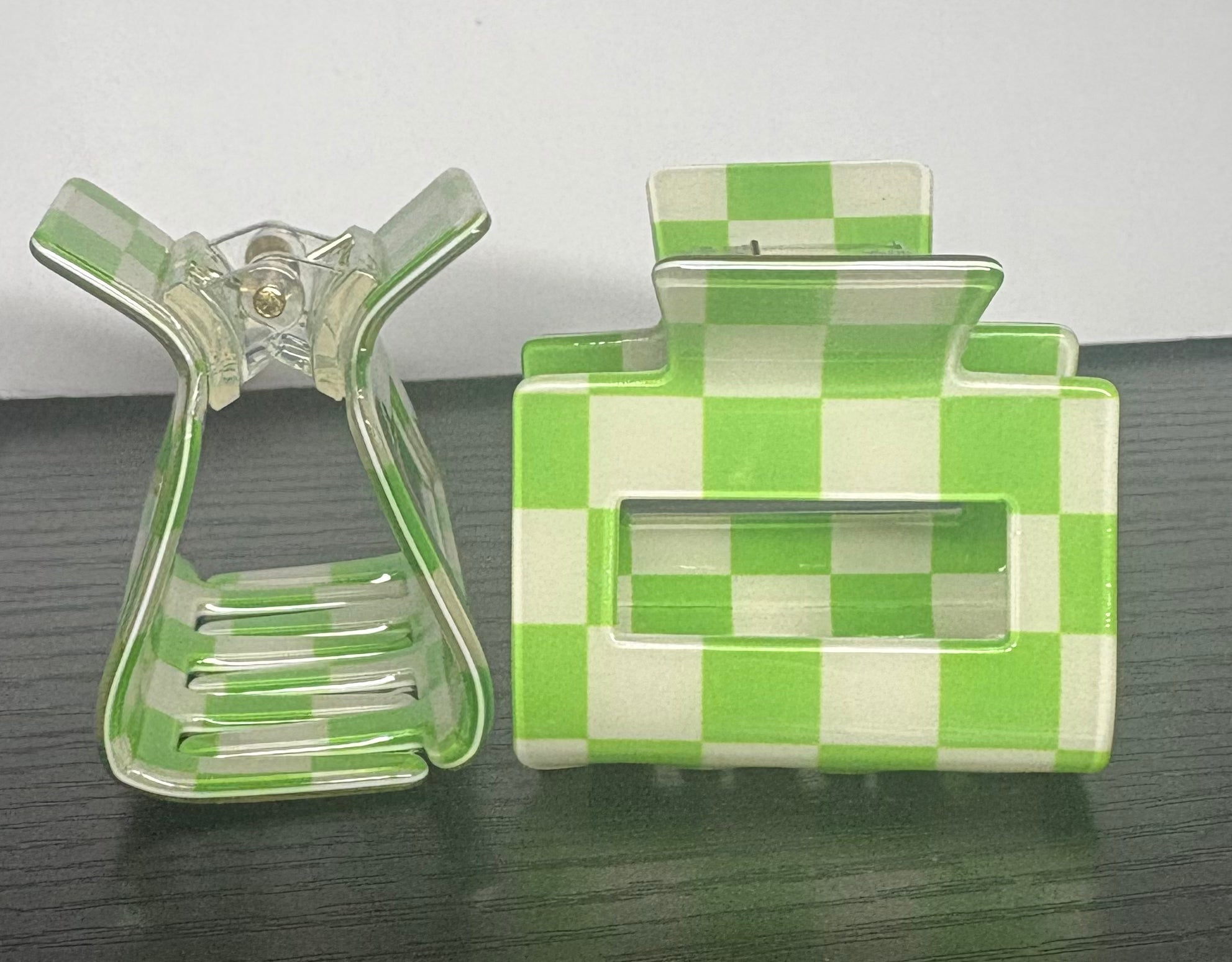 Green and white checkered mini hair clip