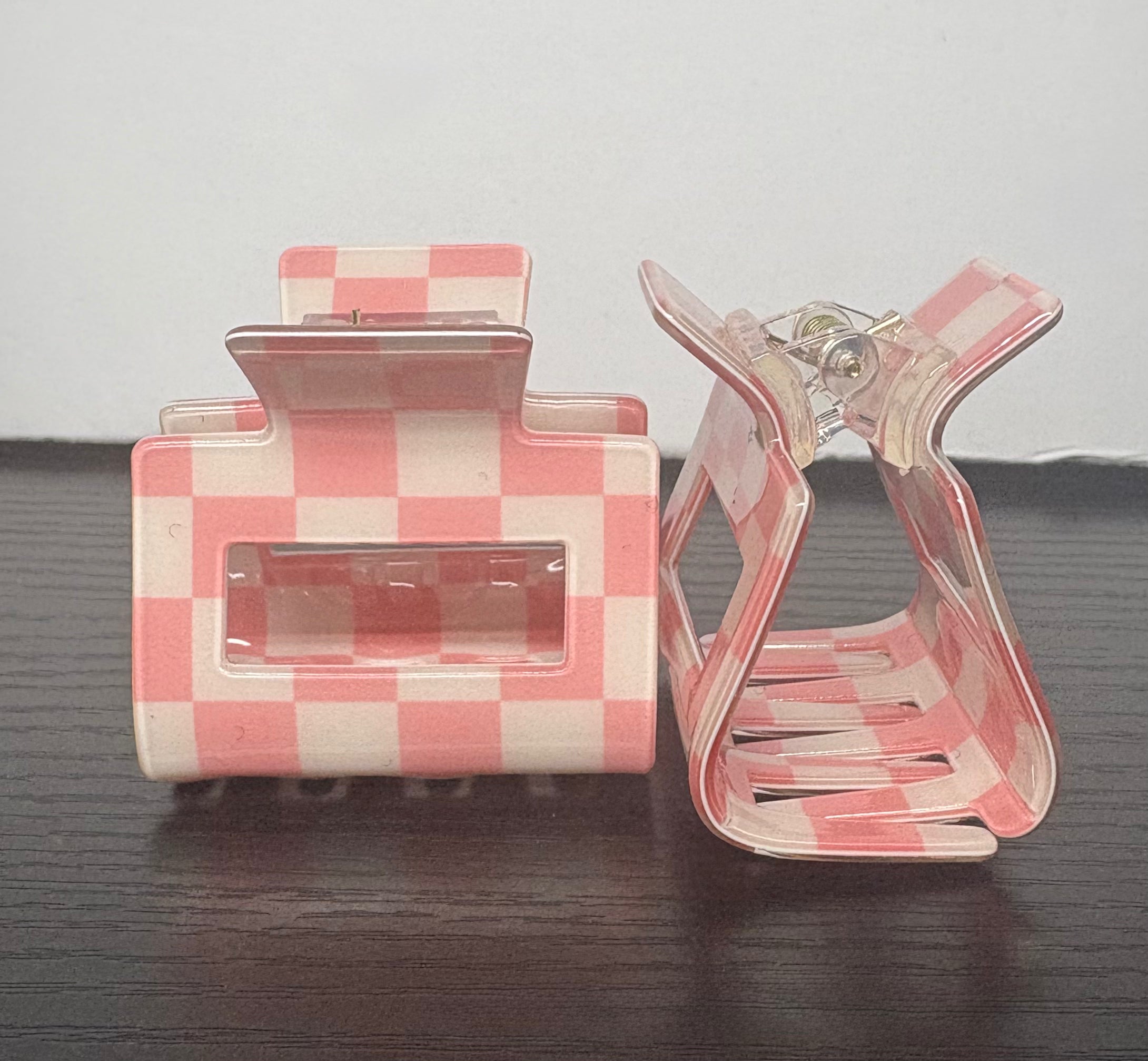 Pink checkered mini hair clip