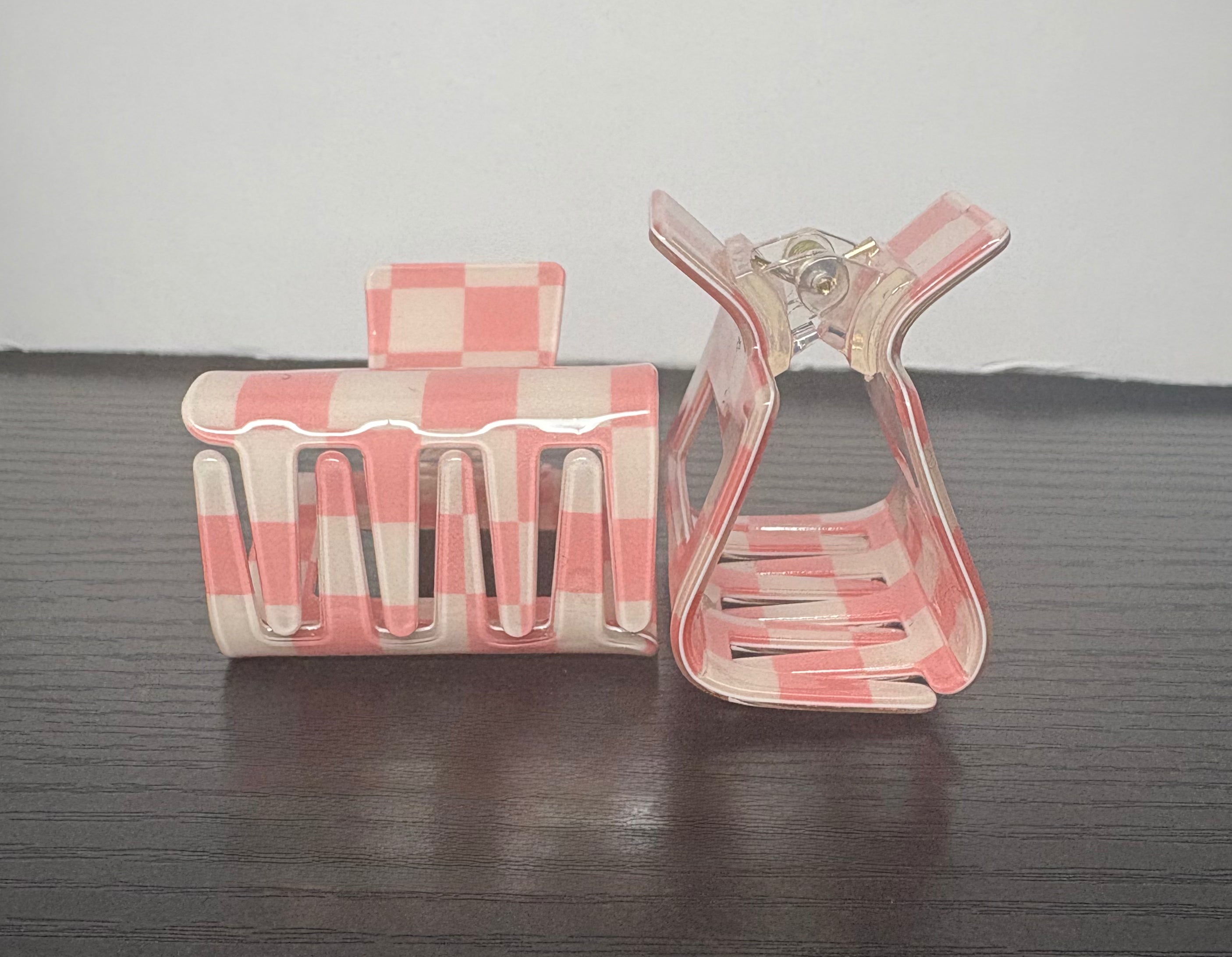 Pink checkered mini hair clip