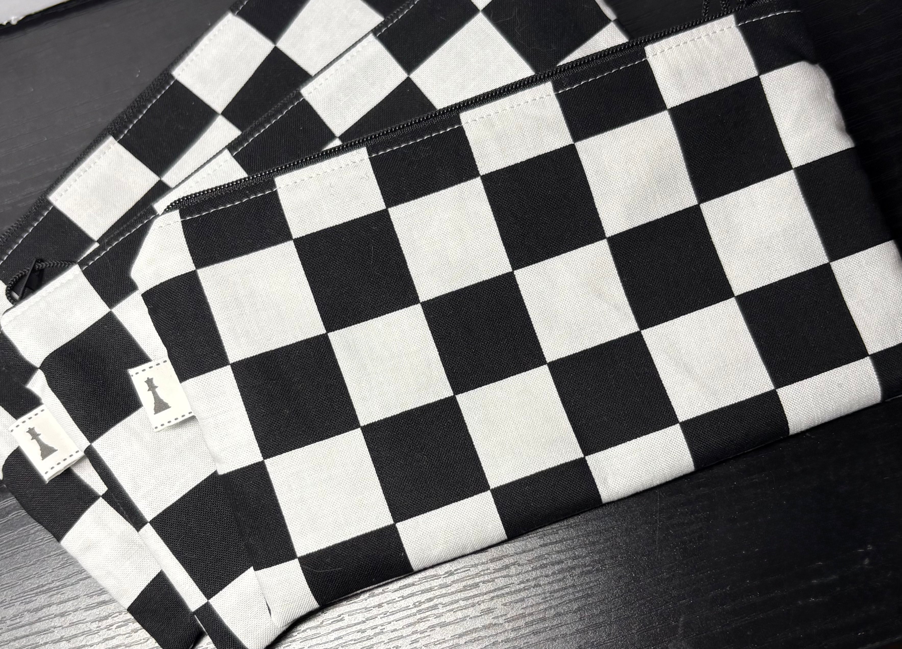 Black & White checkered carrying bag
